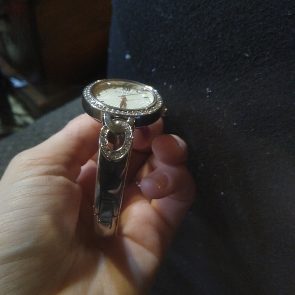 Watch - Picture 3 of 3